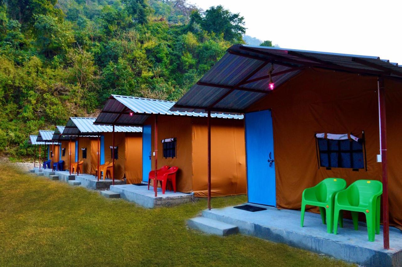 Riverside Glamping By Stayapart X Elephant Brook Bijni Dış mekan fotoğraf