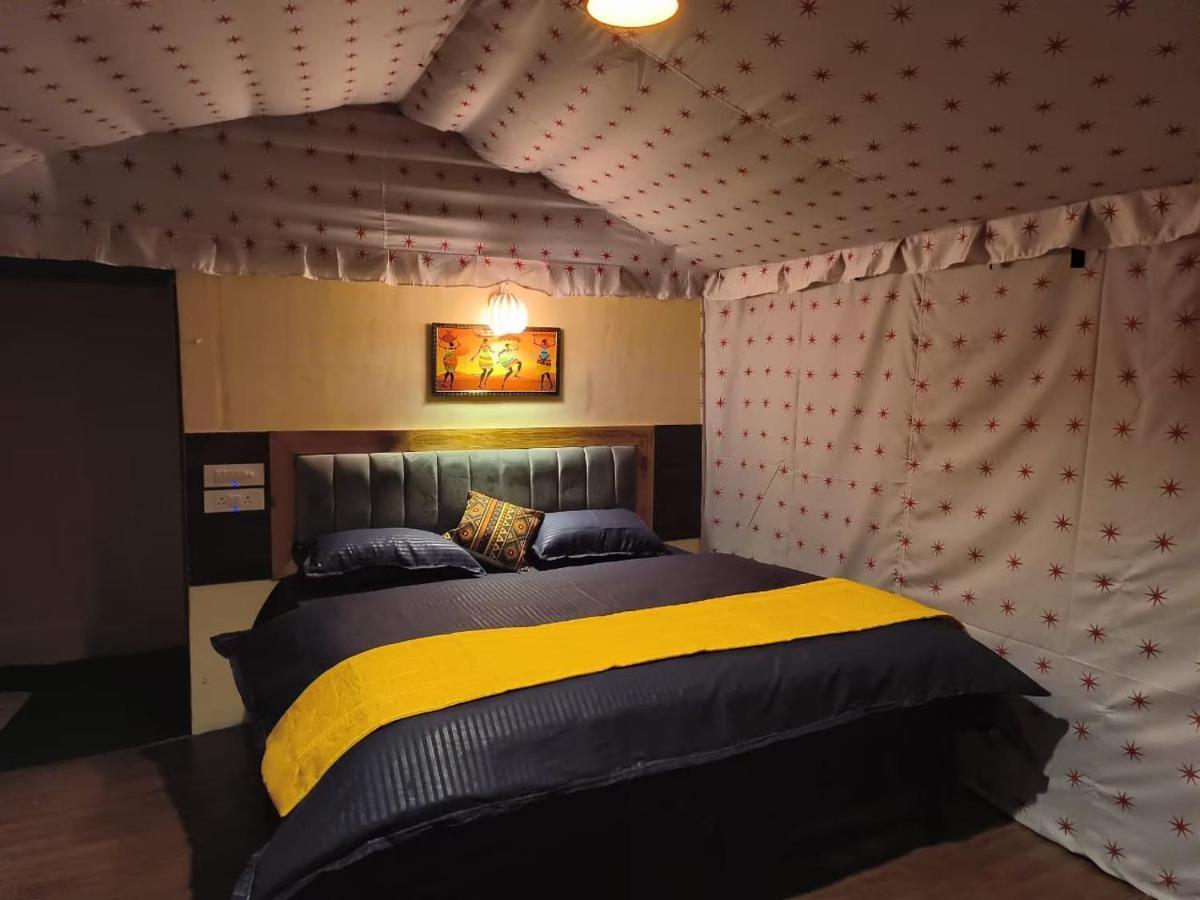 Riverside Glamping By Stayapart X Elephant Brook Bijni Dış mekan fotoğraf