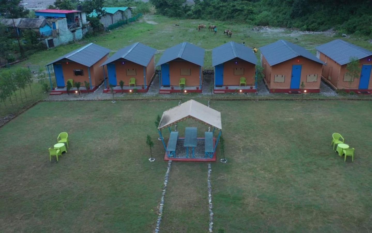 Riverside Glamping By Stayapart X Elephant Brook Bijni Dış mekan fotoğraf